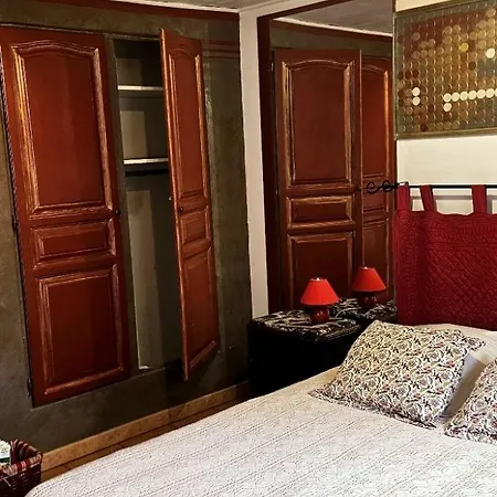 Maison Calme En Bord De Riviere Prázdninový dům Guiche