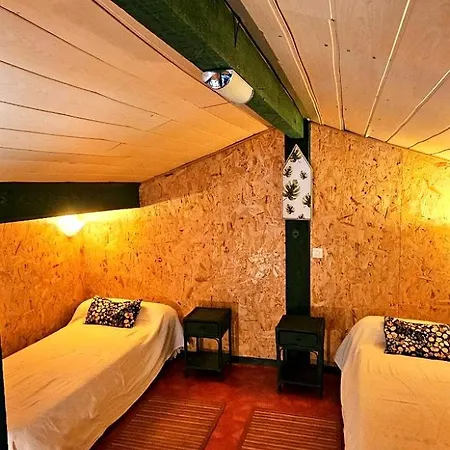 Prázdninový dům Maison Calme En Bord De Riviere